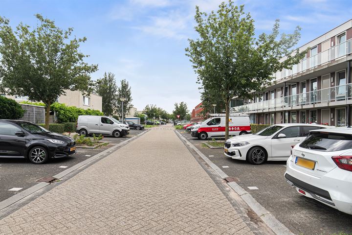 Bekijk foto 33 van Grünewaldstraat 72