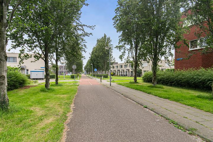 Bekijk foto 34 van Grünewaldstraat 72