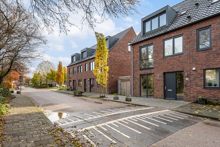 Foto 1 van Hof van Plettenburg 48