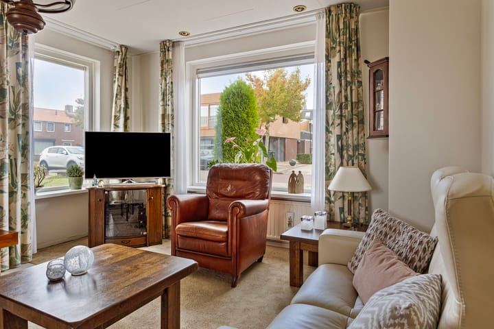 Photo 10 of Bou Kooijmanstraat 7