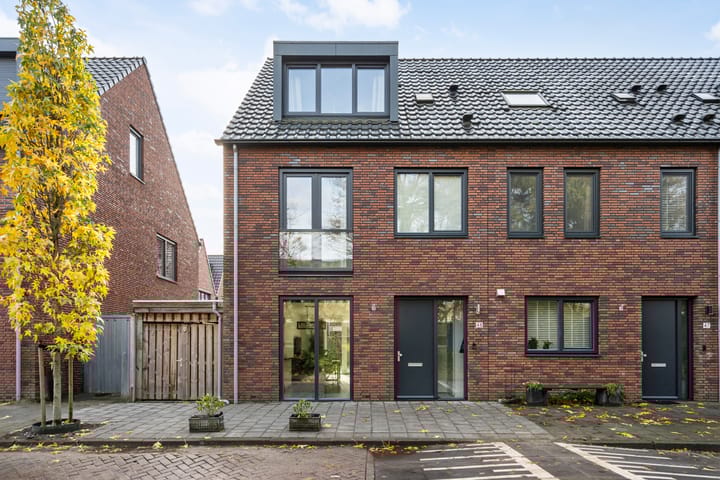 Foto 35 van Hof van Plettenburg 48