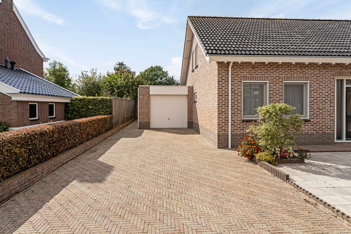 Photo 44 of Bou Kooijmanstraat 7