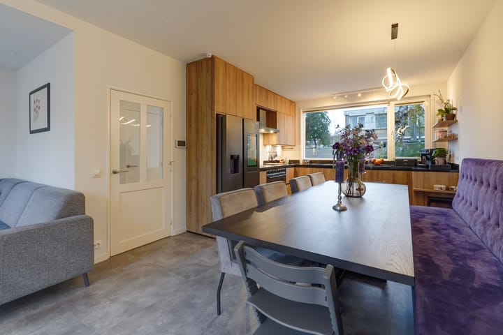 Photo 12 of President van Heelstraat 18