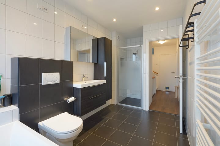 Photo 25 of President van Heelstraat 18