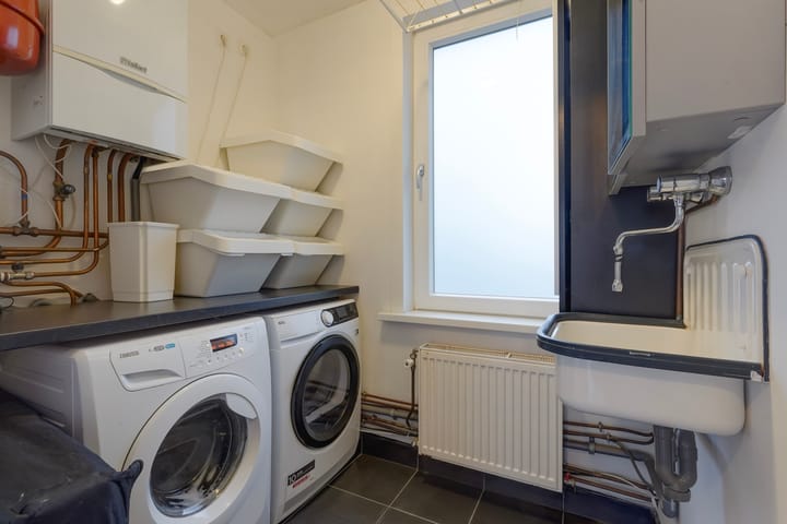 Photo 26 of President van Heelstraat 18