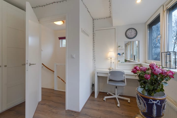 Photo 33 of President van Heelstraat 18