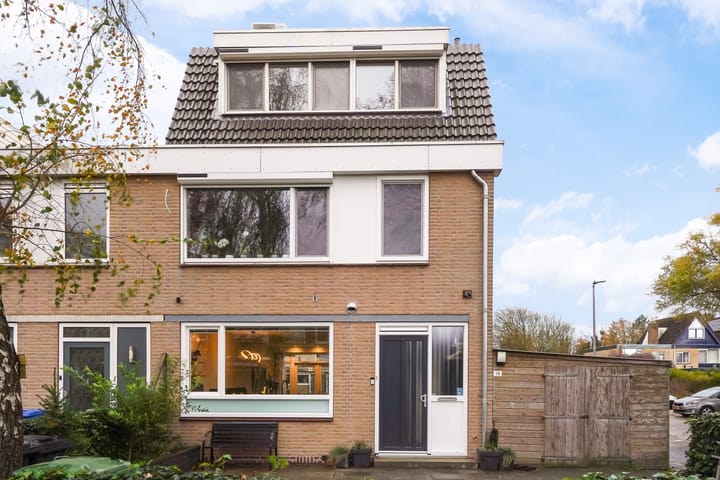 Photo 41 of President van Heelstraat 18