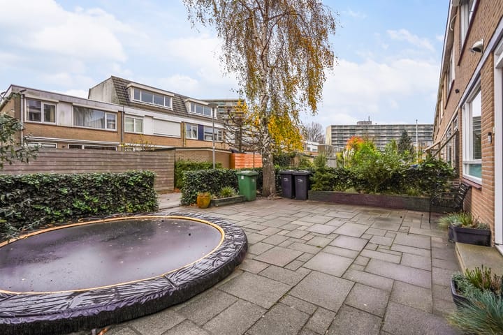 Photo 43 of President van Heelstraat 18