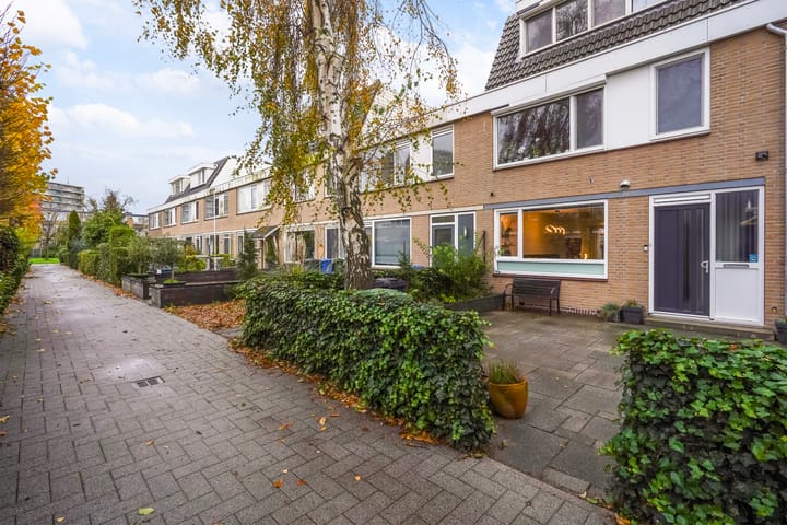 Photo 45 of President van Heelstraat 18