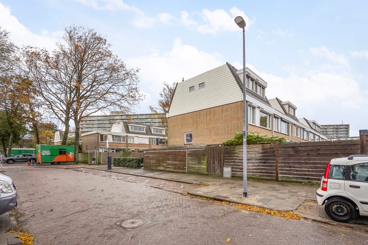 Photo 47 of President van Heelstraat 18