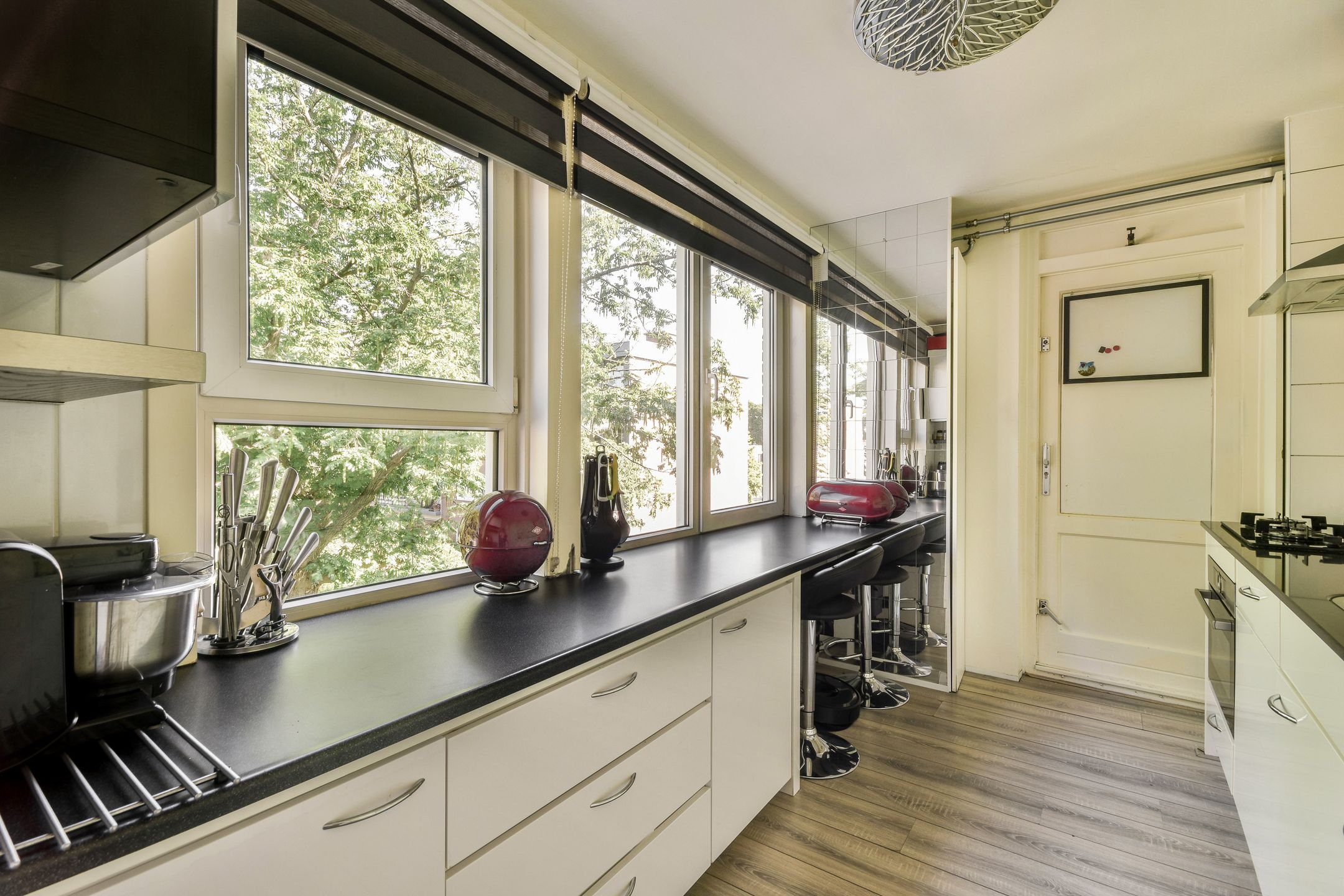 Photo 9 of Botterstraat 150