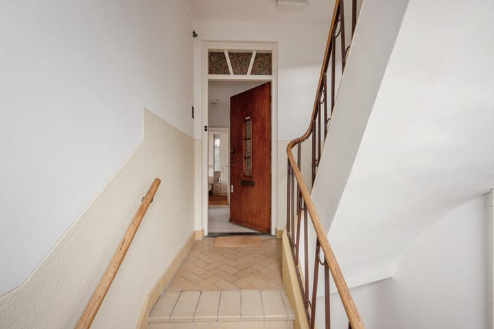 Photo 9 of Cliviastraat 1-A