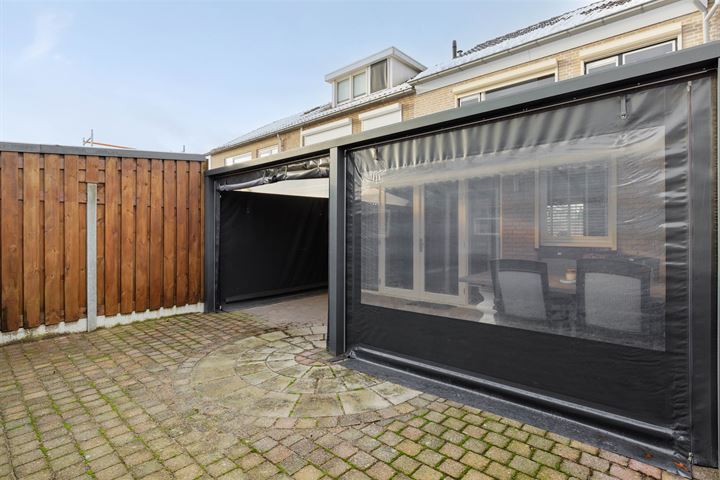 View photo 36 of Snoekstraat 6