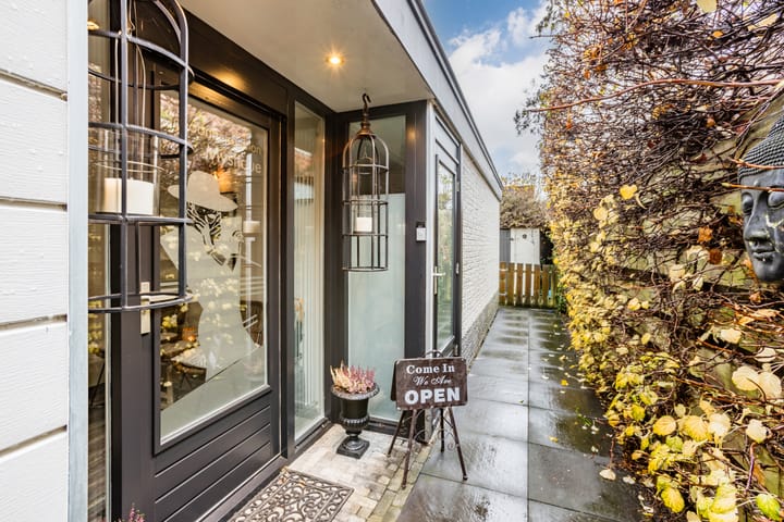 Foto 6 van Meidoornlaan 14