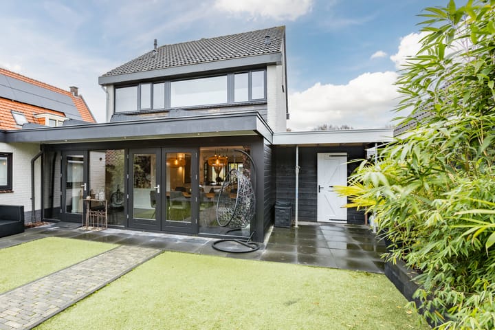 Foto 81 van Meidoornlaan 14