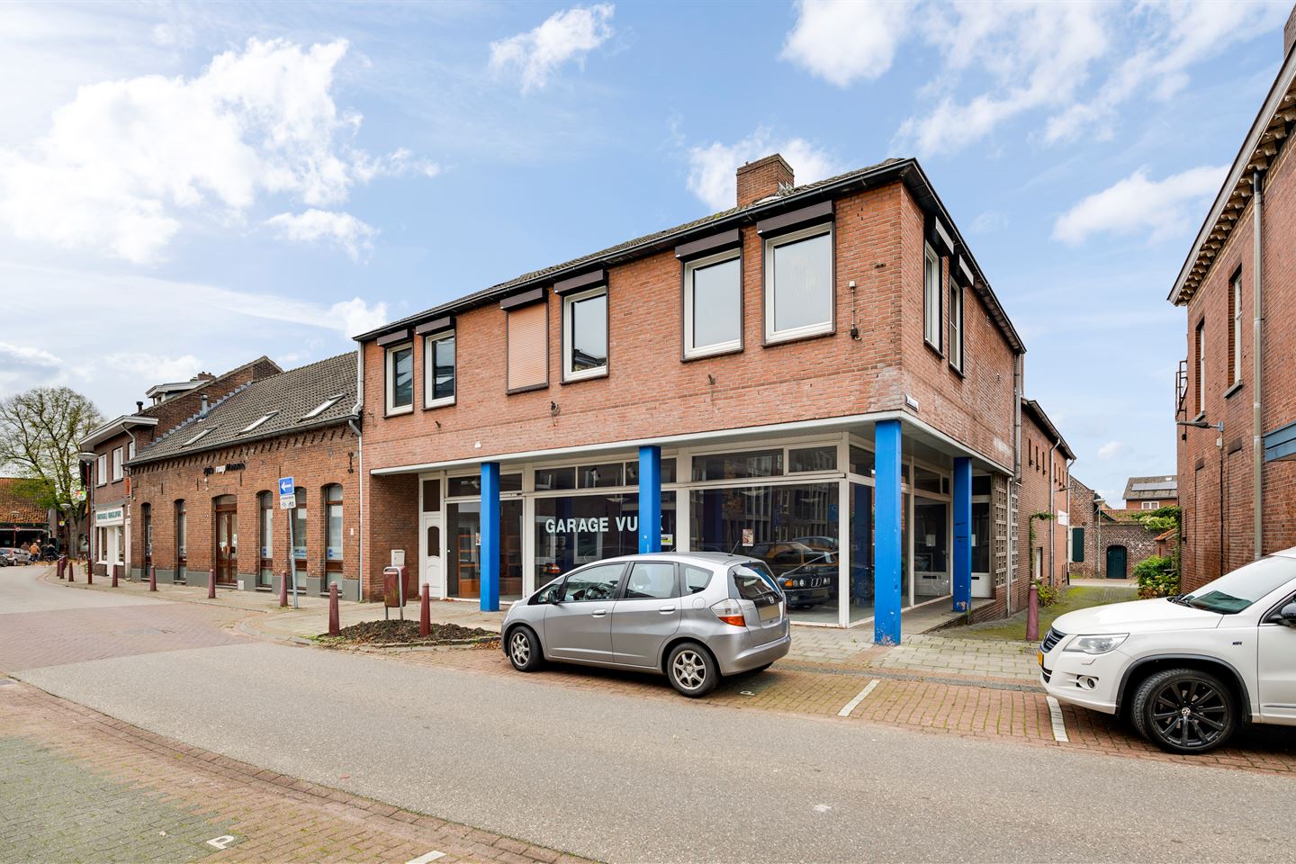 Bekijk foto 2 van Raadhuisstraat 16