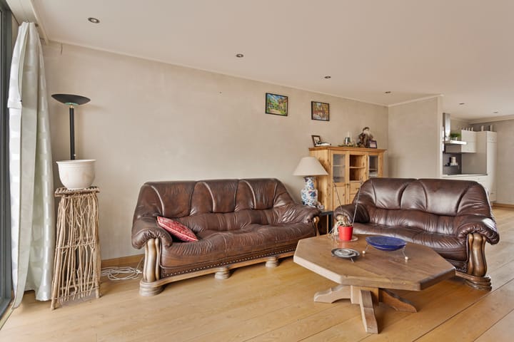 Foto 11 van Sint Annadal 16-K