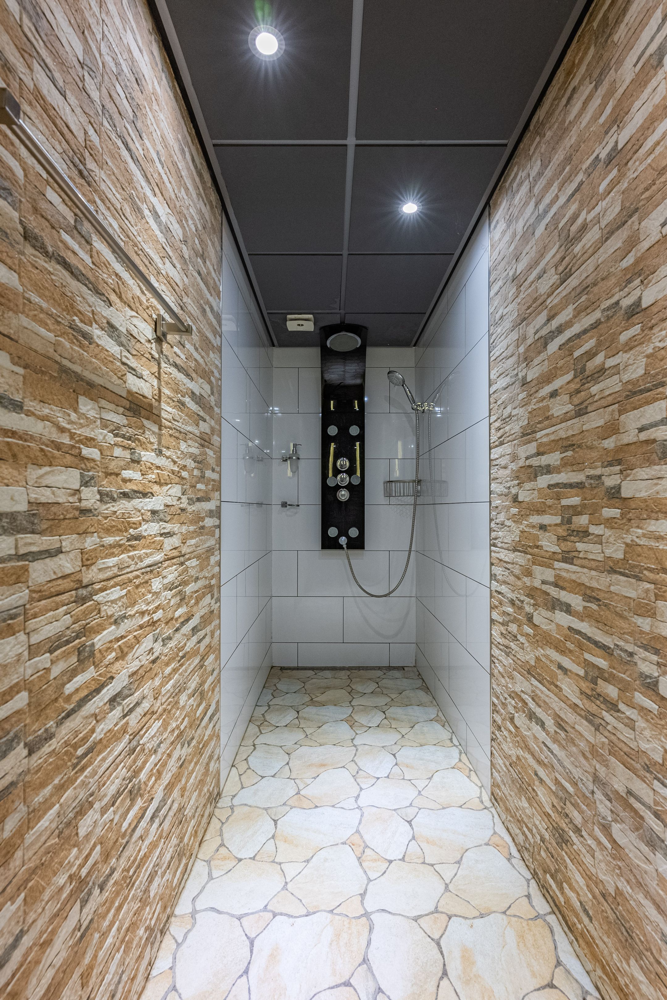 Foto 18 van Kaalheidersteenweg 211