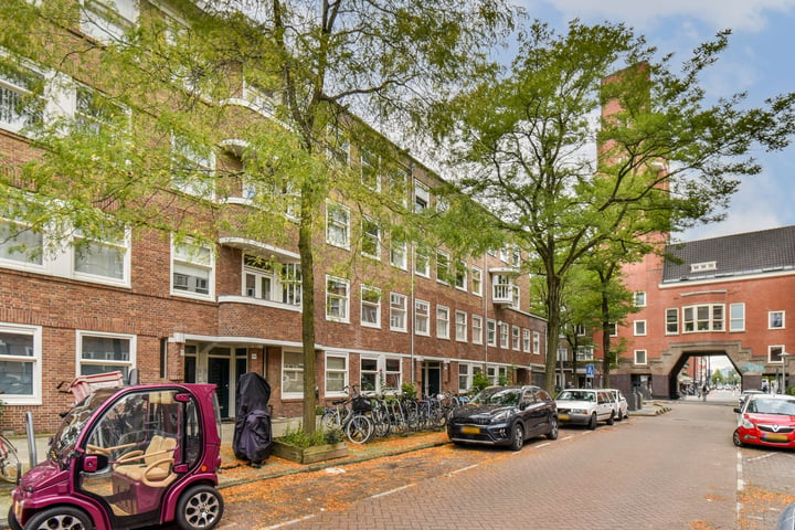 Bekijk foto 1 van Van Spilbergenstraat 141-2