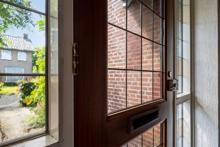 Foto 17 van Esdoornstraat 1