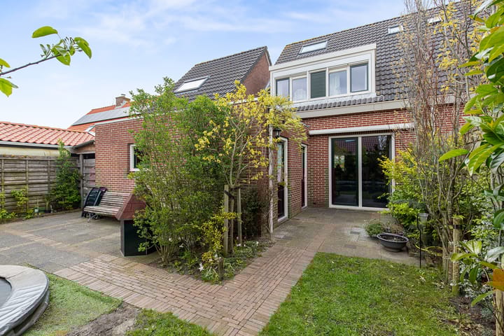 Foto 2 van de Oppervloer 17