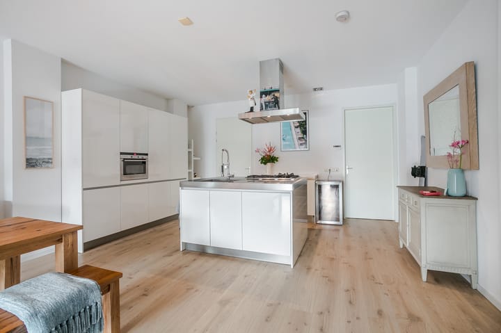 Foto 7 van Van Oldenbarneveldtstraat 52-N