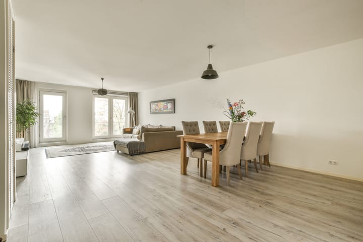 Foto 7 van Haarlemmerplein 16-A