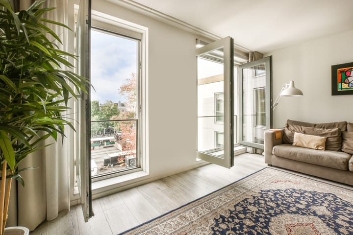 Foto 9 van Haarlemmerplein 16-A