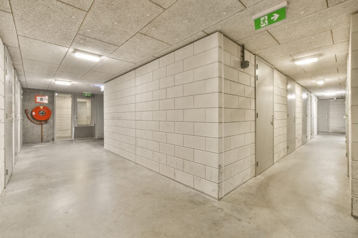 Foto 29 van Haarlemmerplein 16-A