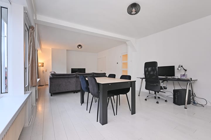 Foto 28 van Loosduinse Hoofdstraat 274