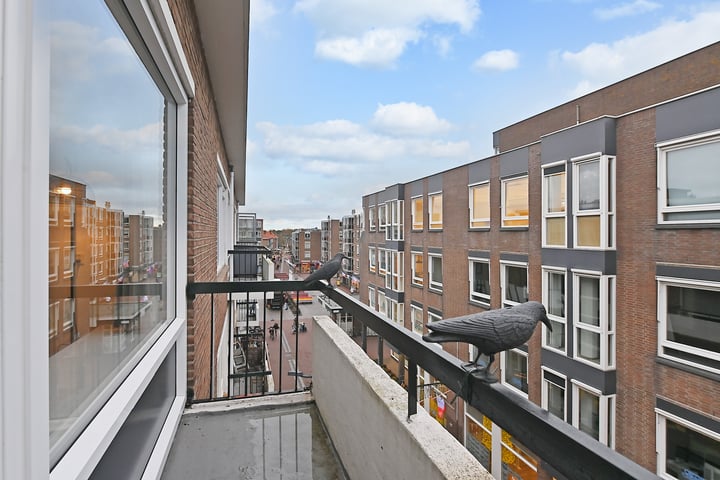 Bekijk foto 30 van Loosduinse Hoofdstraat 274