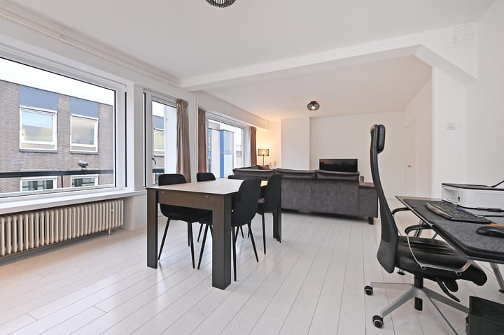 Foto 29 van Loosduinse Hoofdstraat 274