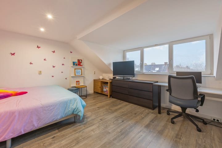 Foto 30 van Thaalweg Oost 12