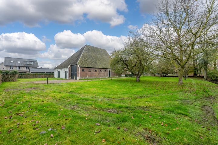 Foto 30 van Middenweg 188