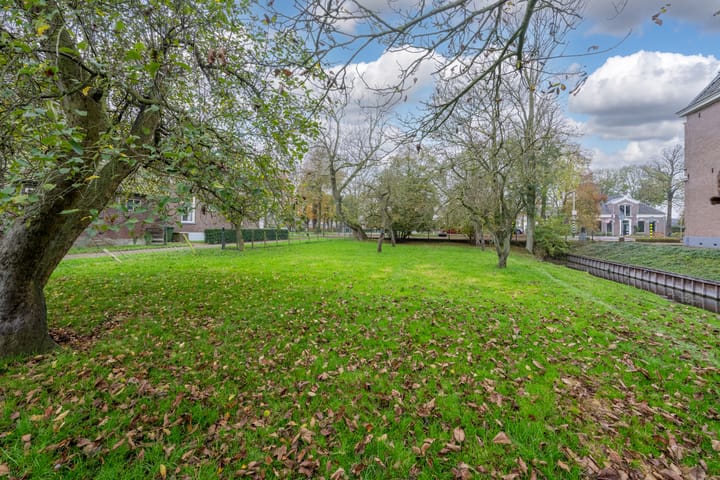 Foto 31 van Middenweg 188