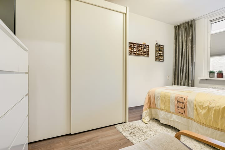 Foto 33 van Doornenburgstraat 65-B