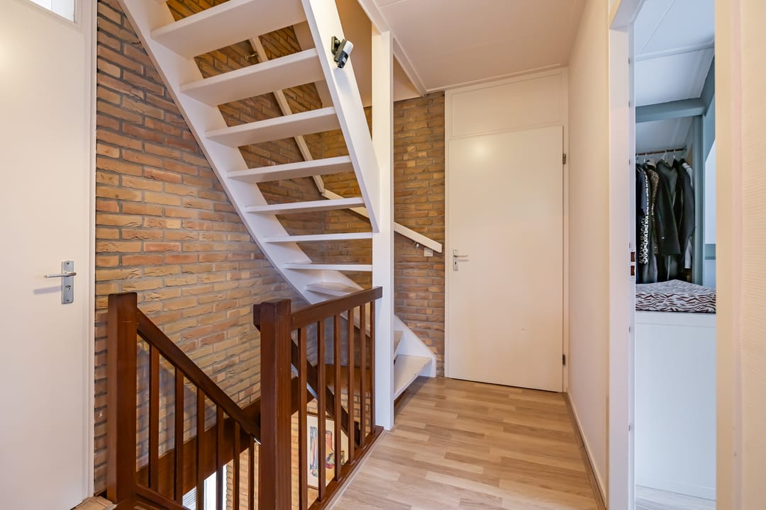 Photo 38 of Aewal 19