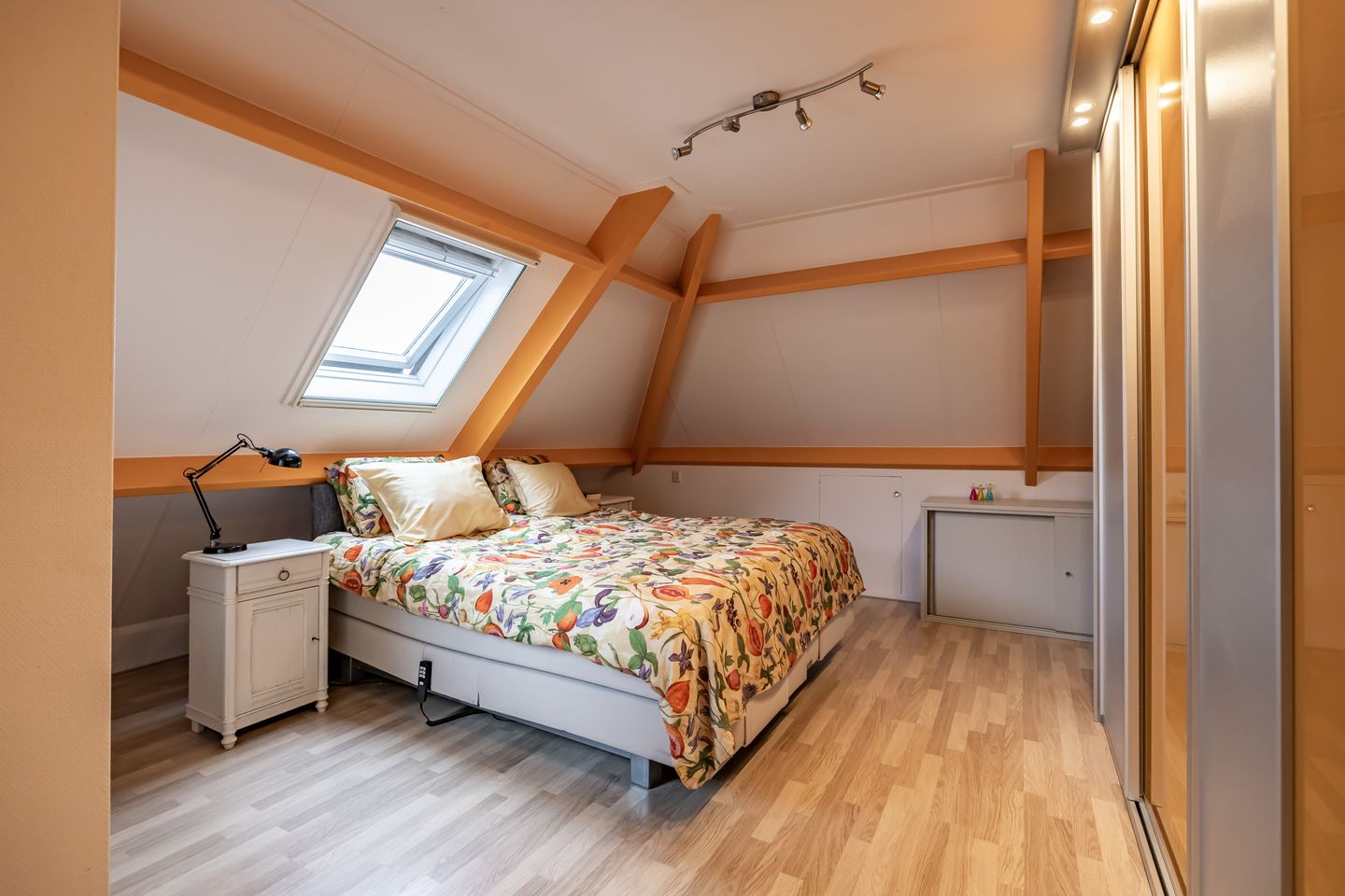 Photo 40 of Aewal 19