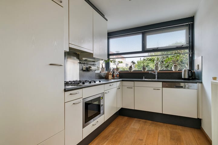 Foto 11 van Gouwe 84