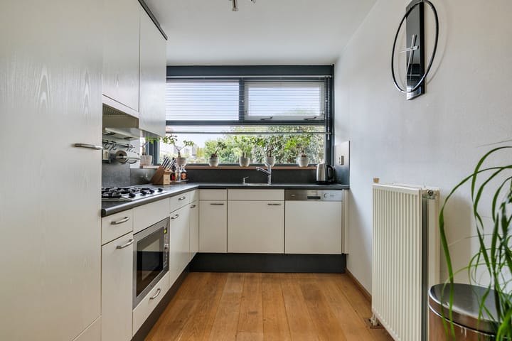 Foto 12 van Gouwe 84