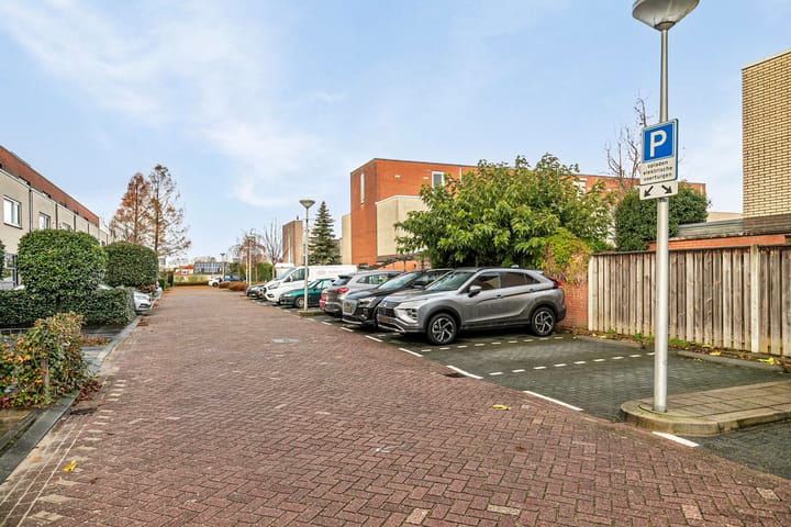 Foto 32 van Gouwe 84