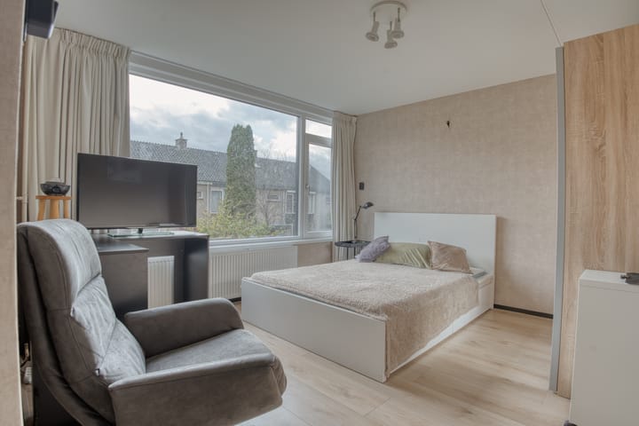 Foto 24 van Waterhoenstraat 47