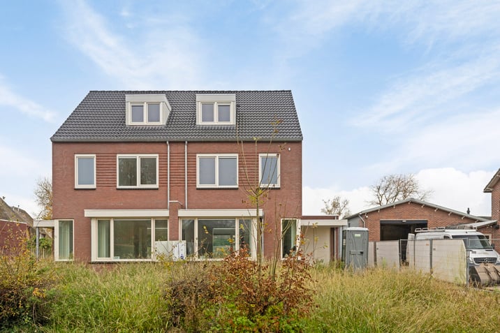 Hoofdstraat 13 B-C-D Genderen main image