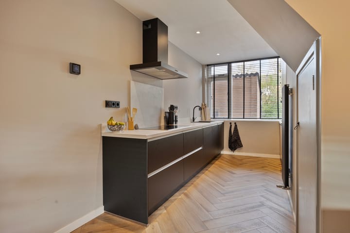 Foto 10 van Paulus Potterstraat 7