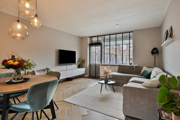 Foto 8 van Paulus Potterstraat 7