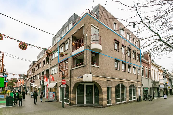 Foto 1 van Dautzenbergstraat 18-L