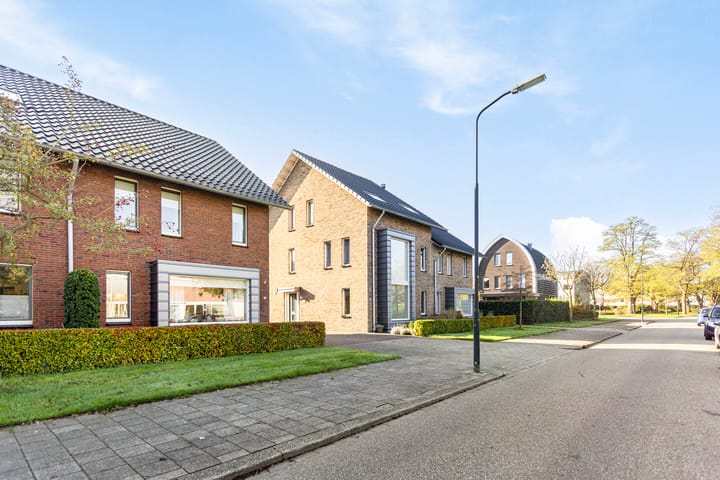 Foto 45 van Einsteinlaan 85