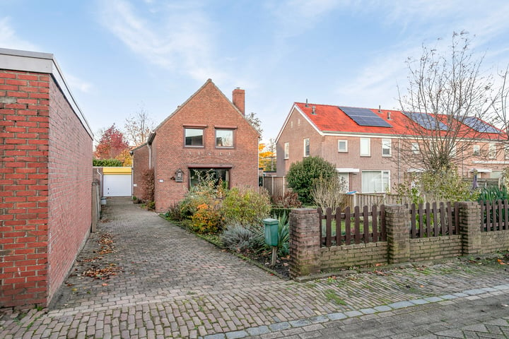 Bekijk foto 2 van Zuiddijk 49