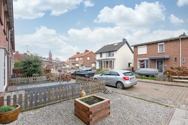 Photo 8 of Graaf Gerardstraat 36