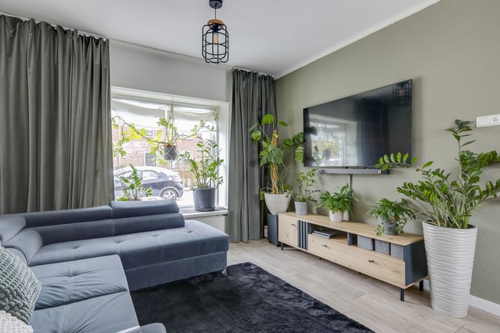 Photo 13 of Graaf Gerardstraat 36